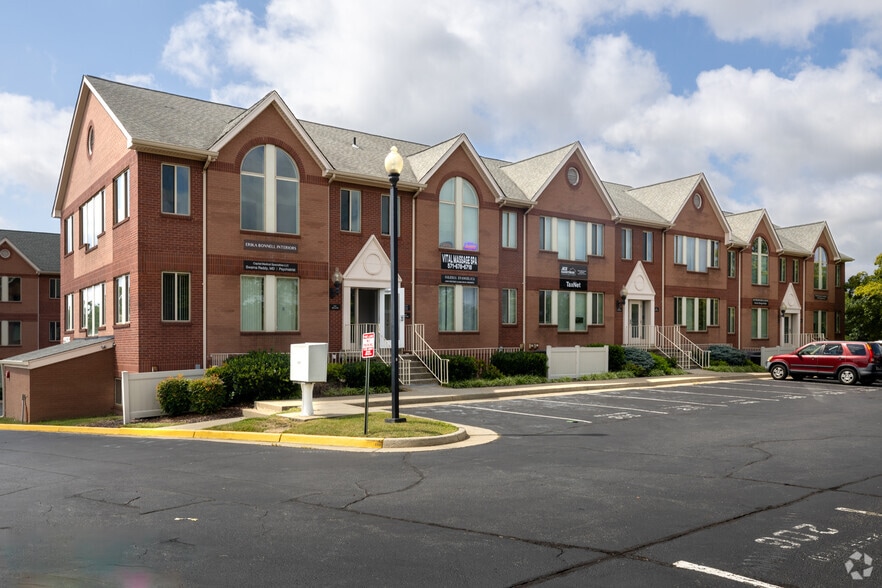Primary Photo Of 22636 Glenn Dr, Sterling Medical For Lease