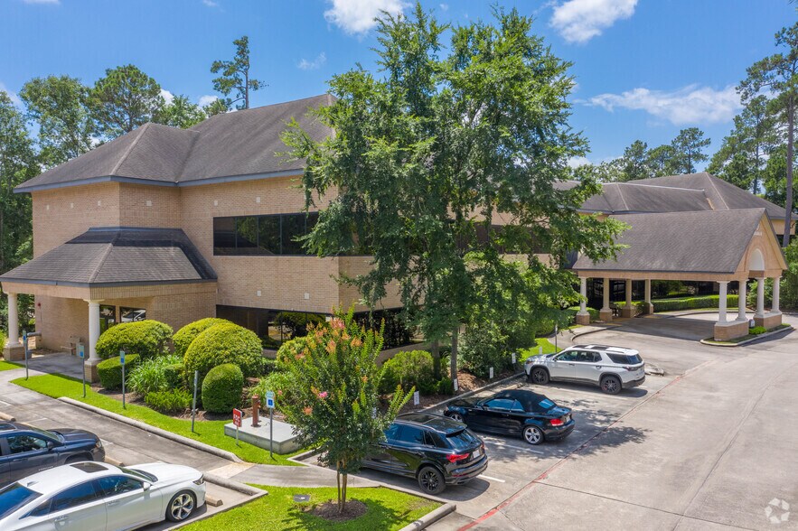 More Photos Of 4840 W Panther Creek Dr, The Woodlands Medical For Lease
