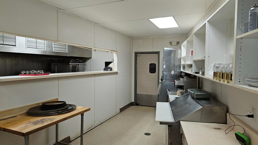 More Photos Of 1650 W Bakerview Rd, Bellingham Restaurant For Lease