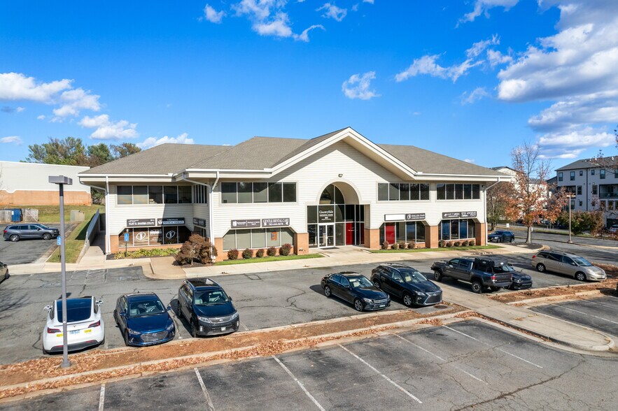 More Photos Of 20 Pidgeon Hill Dr, Sterling Medical For Sale