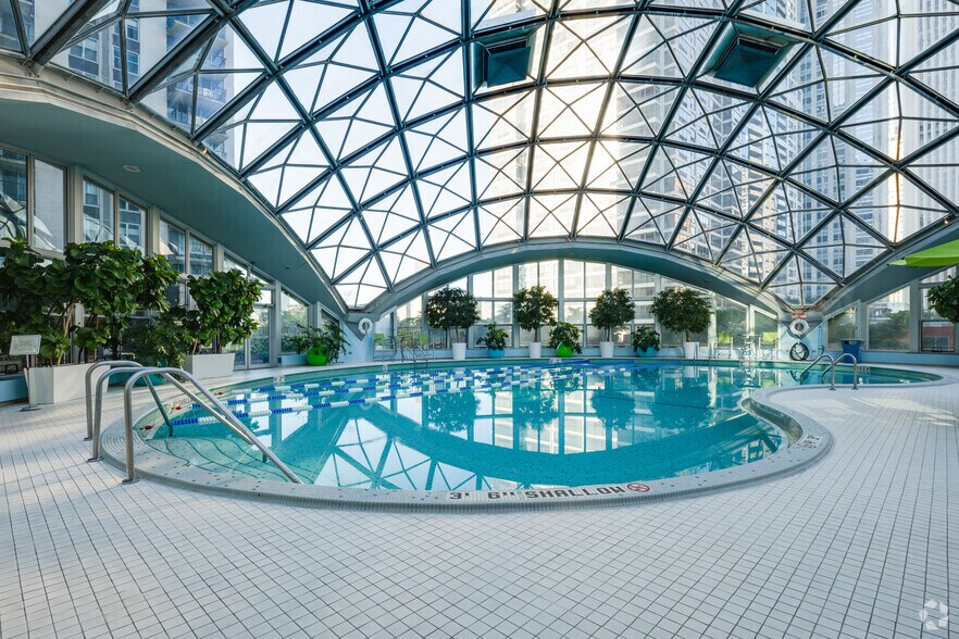 More Photos Of 400 E Randolph St, Chicago Apartments For Sale