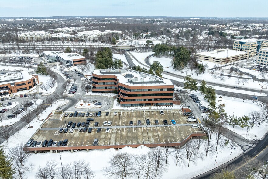 More Photos Of 6700 Alexander Bell Dr, Columbia Coworking Space