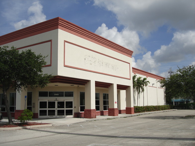 Primary Photo Of 3969 S Military Trl, Lake Worth Freestanding For Lease