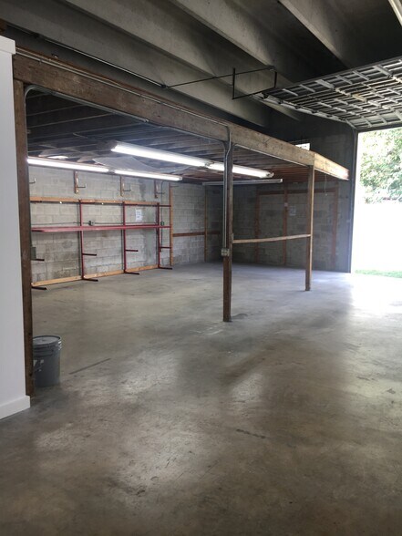 More Photos Of 1875 S Dixie Hwy, Pompano Beach Flex For Lease