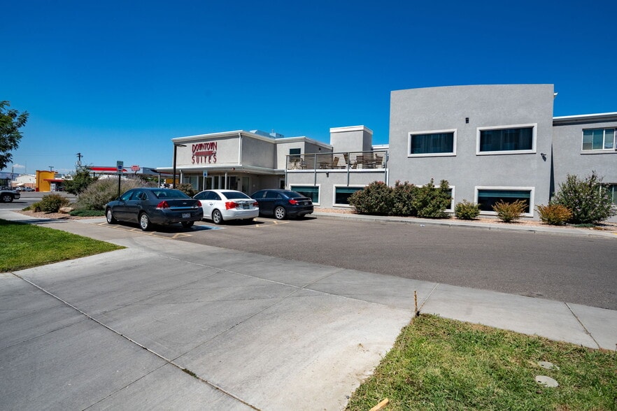 More Photos Of 104 White Ave, Grand Junction Apartments For Sale