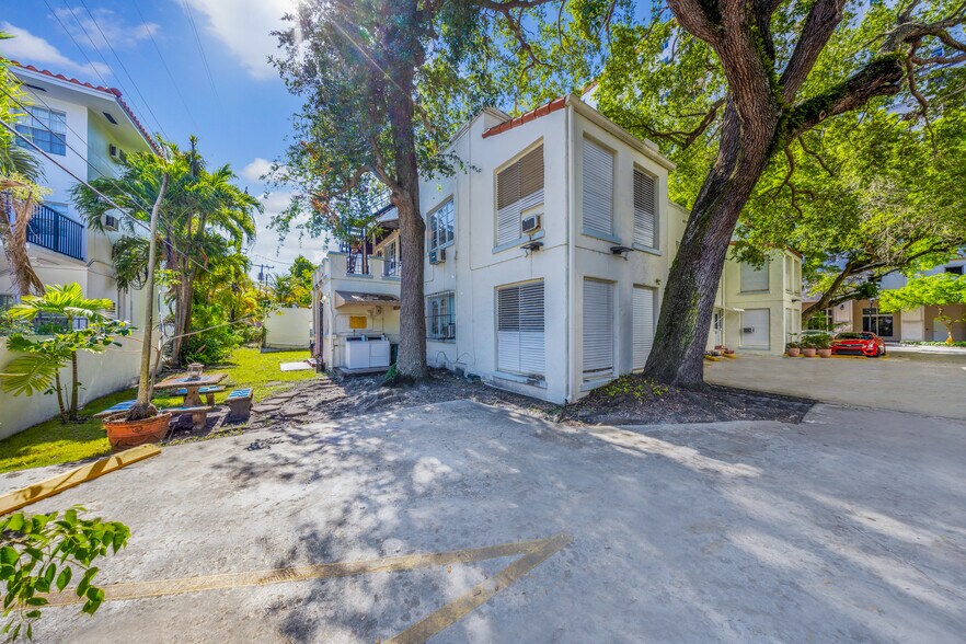 More Photos Of 315 Navarre Ave, Coral Gables Apartments For Sale