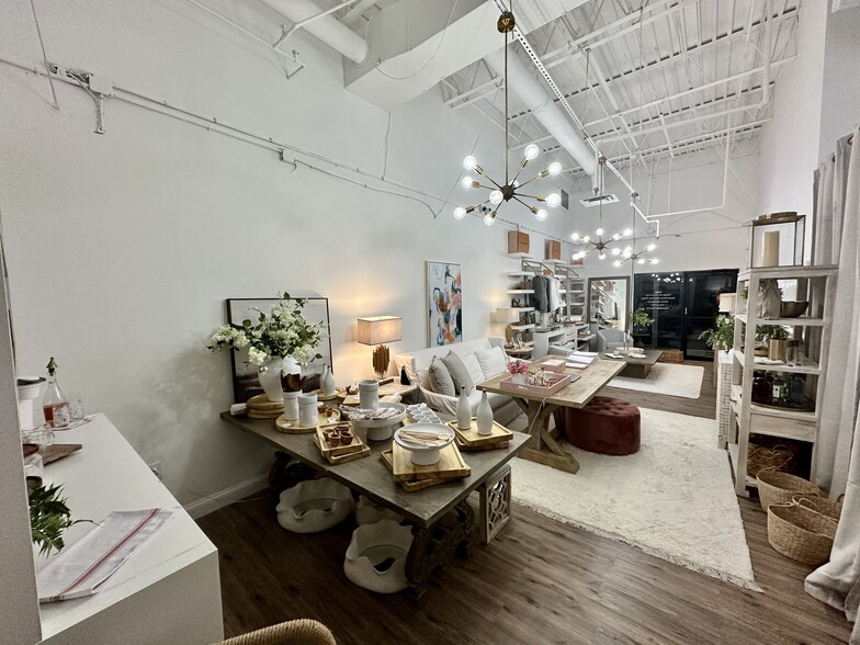 More Photos Of 690 Miami Cir NE, Atlanta Storefront For Lease