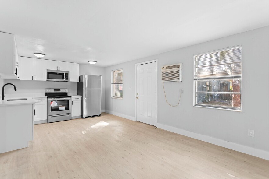 More Photos Of 12703 N 15th St, Tampa Apartments For Sale