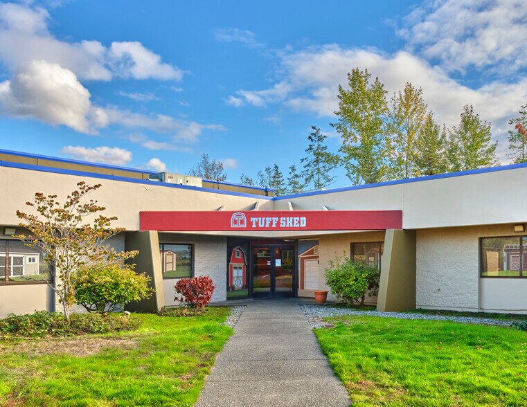 More Photos Of 17500 W Valley Hwy, Tukwila Warehouse For Lease