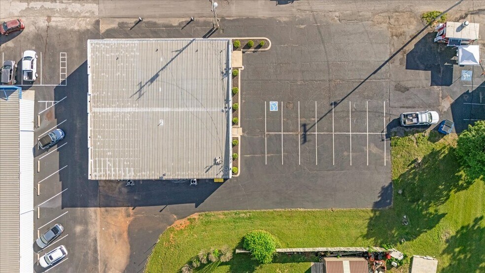 More Photos Of 421 N Broadway, Portland Medical For Sale