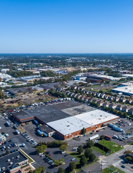 More Photos Of 11500 Roosevelt Blvd, Philadelphia Warehouse For Lease