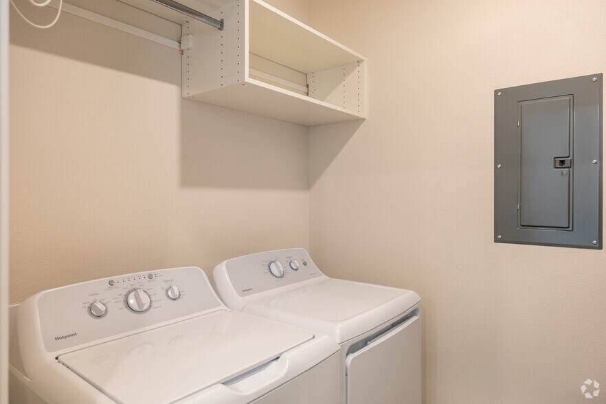 More Photos Of 1720 Morningside Ave, Sioux City Apartments For Sale