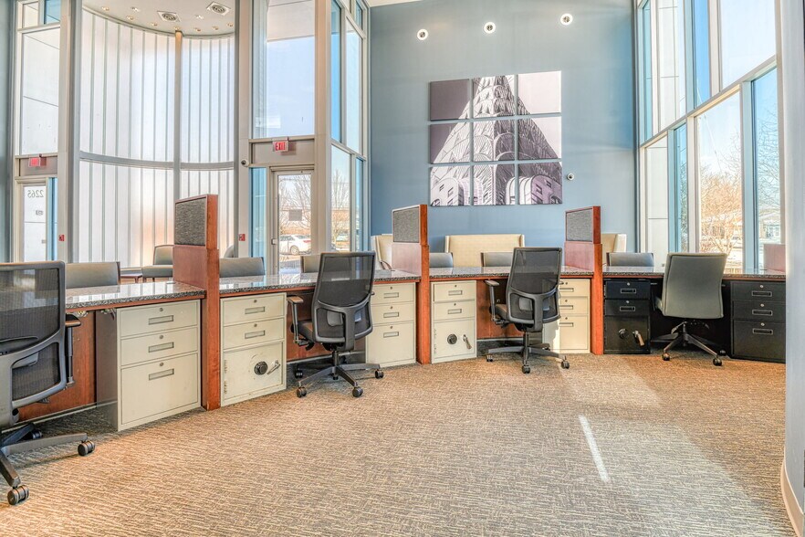 More Photos Of 2265 Highway 33, Hamilton Office For Sale