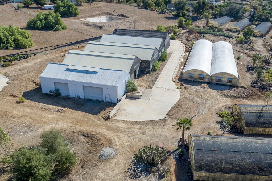 More Photos Of 1881 Fuerte St, Fallbrook Garden Center For Sale