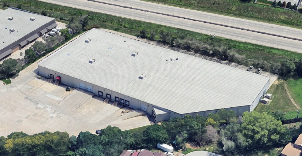 More Photos Of 8930 S 137th Cir, Omaha Warehouse For Lease