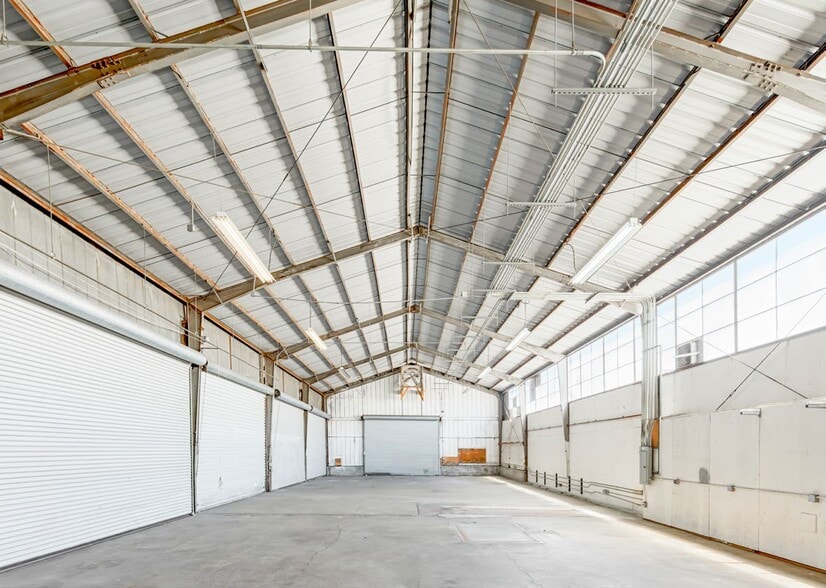 More Photos Of 1401 Illinois St, San Francisco Warehouse For Lease