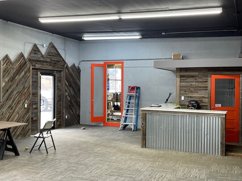 More Photos Of 291 County Road 308, Dumont General Retail For Lease