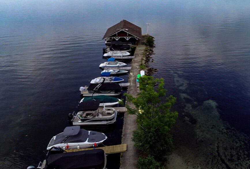 More Photos Of 50 Jacobs Rd, Moultonborough Hotel For Sale