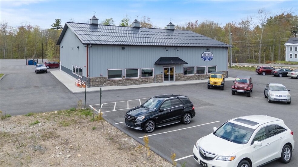 More Photos Of 409 Emerson Ave, Hampstead Industrial For Sale
