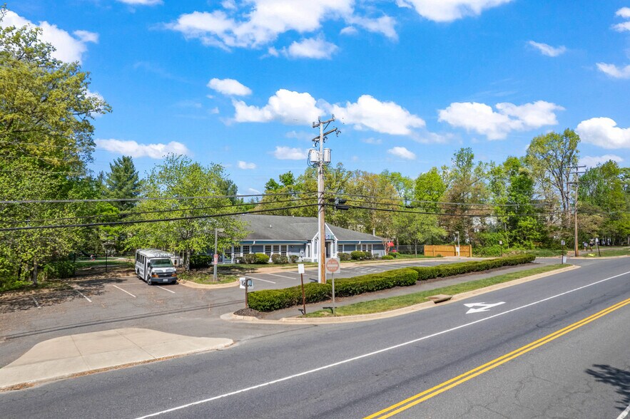 More Photos Of 6000 Union Mill Rd, Clifton Daycare Center For Sale