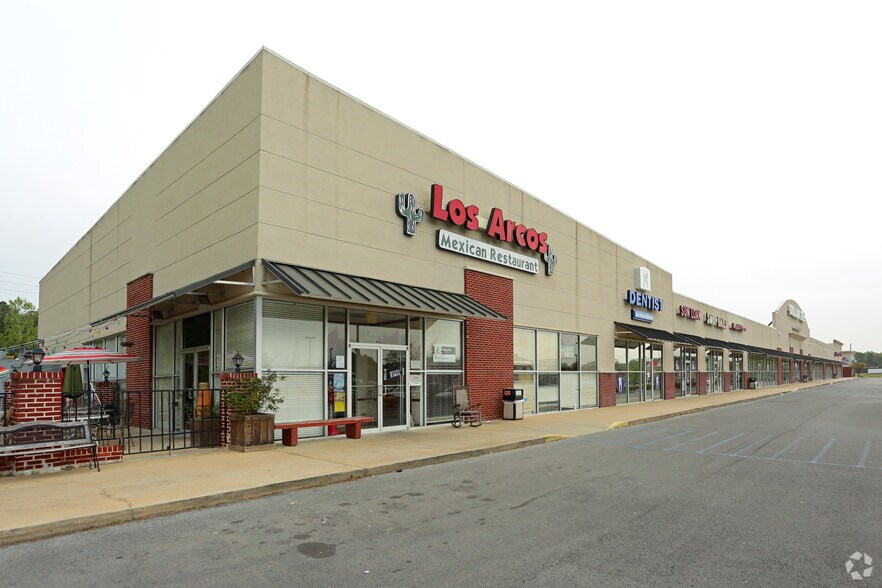 More Photos Of 954 Gilbert Ferry Rd SE, Attalla Unknown For Lease