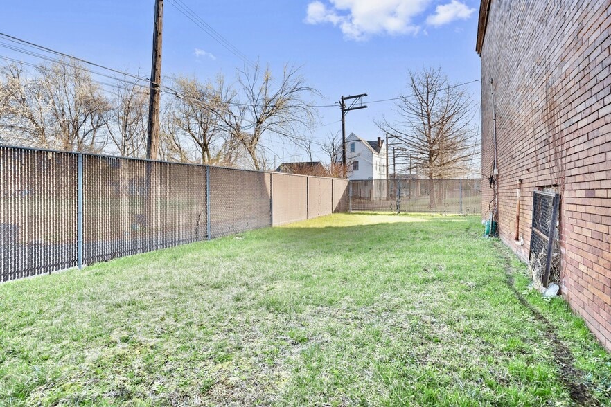 More Photos Of 301 Larimer Ave, Pittsburgh Religious Facility For Sale