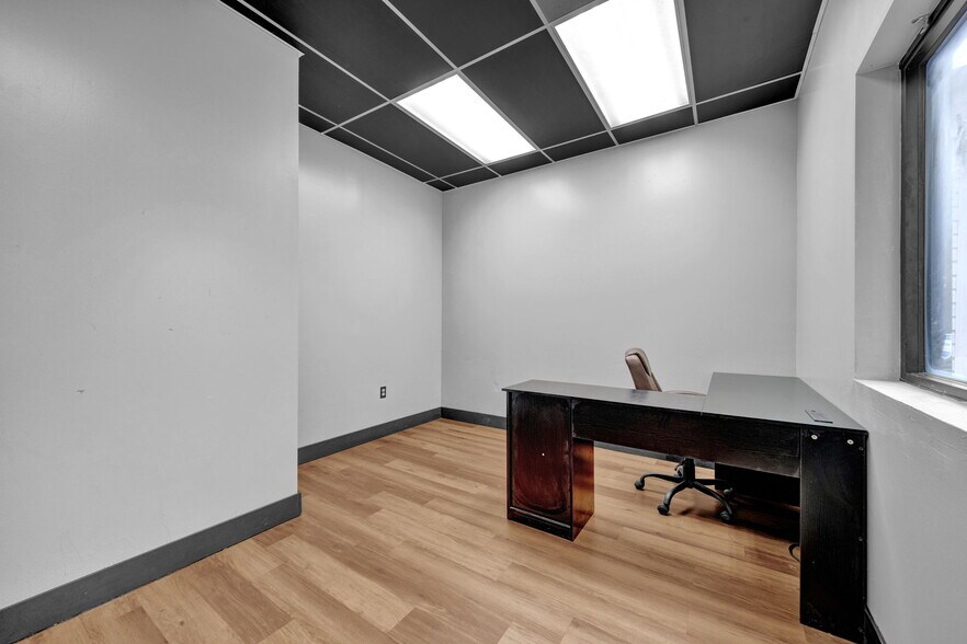 More Photos Of 5079 Old Summer Rd, Memphis General Retail For Sale