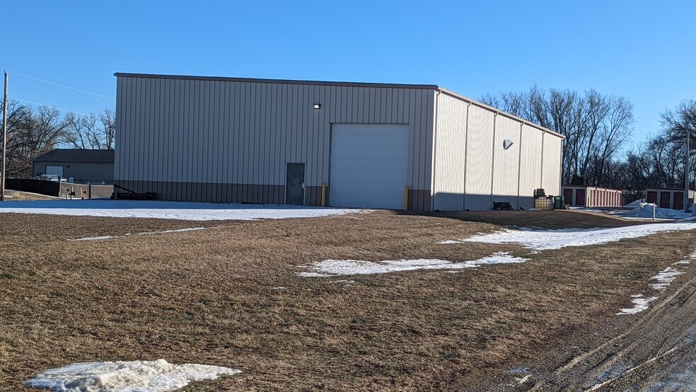 More Photos Of 224 1st NE st, Pine Island Warehouse For Sale