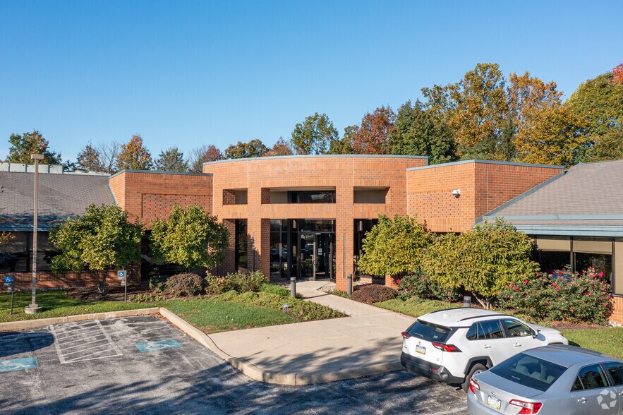 More Photos Of 2560 Renaissance Blvd, King Of Prussia Office For Lease