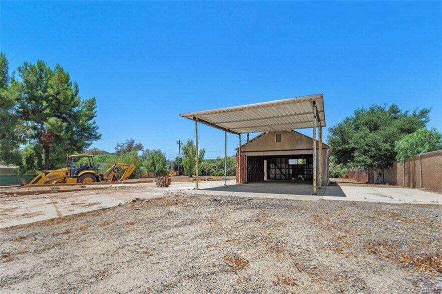 More Photos Of 27852 Keller Rd, Menifee Land For Lease