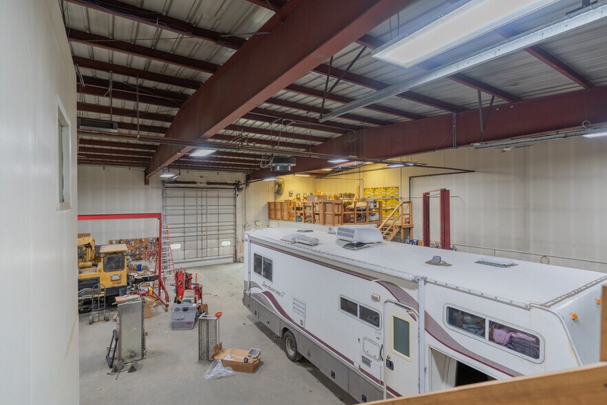More Photos Of 1285 Queens Way, Fairbanks Warehouse For Sale