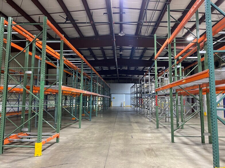 More Photos Of 97 N Hatfield Rd, Hatfield Warehouse For Sale