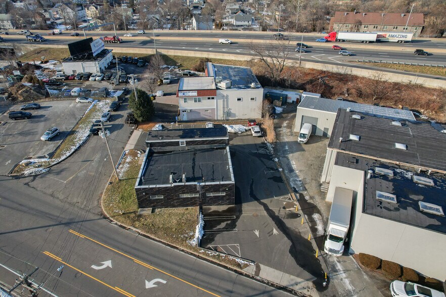 More Photos Of 180 Commerce Dr, Fairfield Auto Dealership For Sale