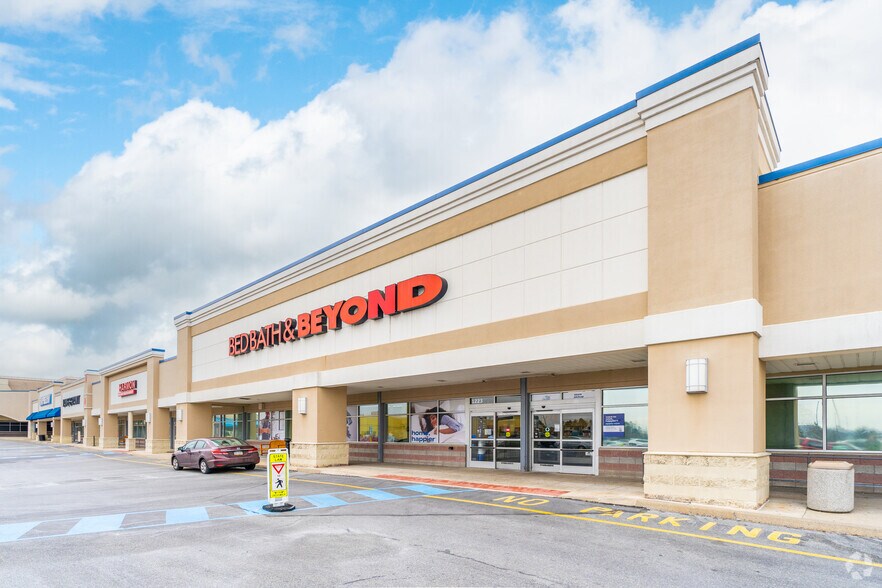 More Photos Of 2001 MacArthur Blvd, Whitehall Unknown For Lease