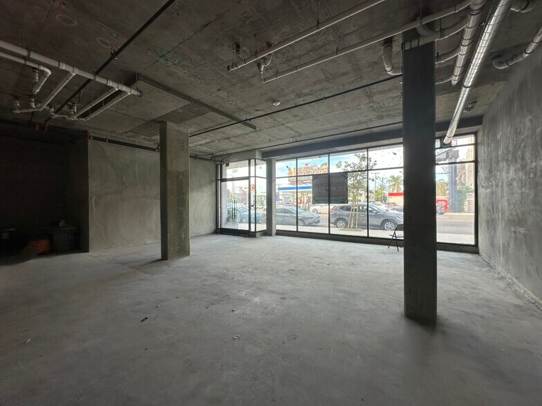 More Photos Of 700 N Highland Ave, Los Angeles Multifamily For Sale