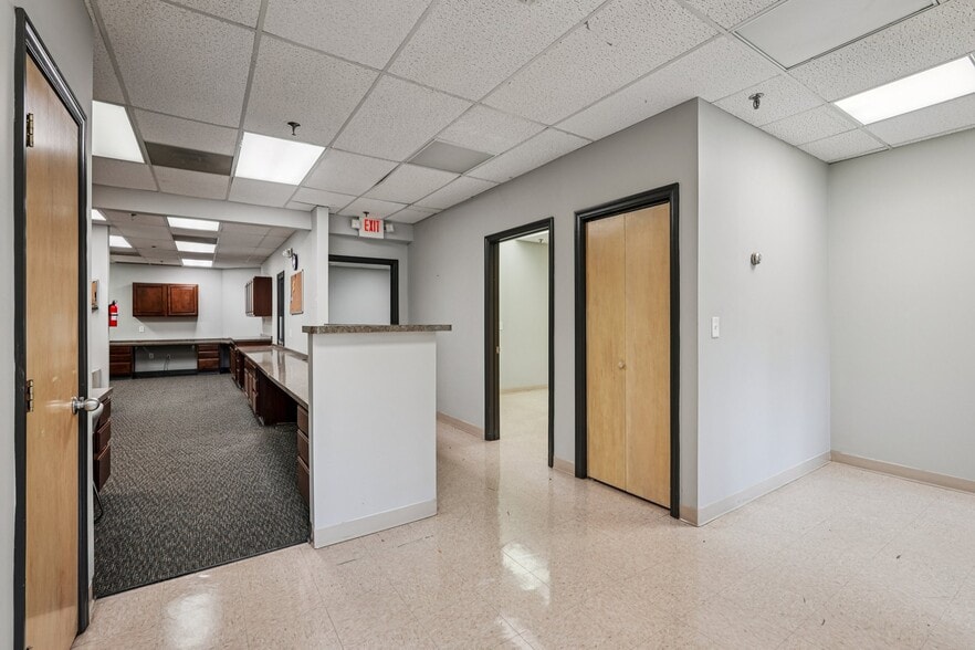 More Photos Of 970 N Broadway, Yonkers Medical For Lease