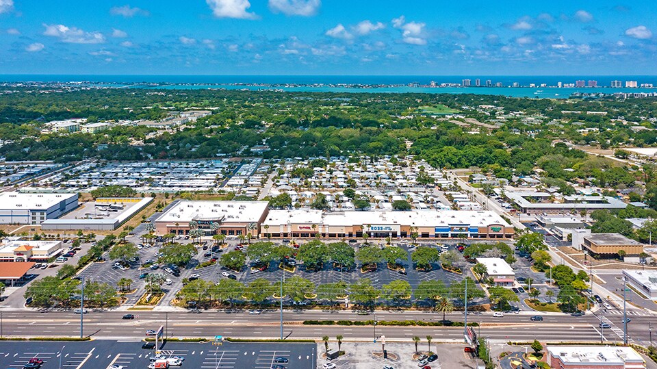 More Photos Of 1229 Missouri Ave N, Largo Health Club For Sale