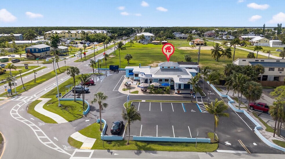 More Photos Of 102 Copeland Ave SW, Everglades City Restaurant For Sale