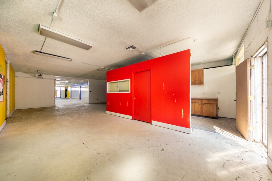 More Photos Of 2402 N Wilson Way, Stockton Storefront Retail Office For Sale