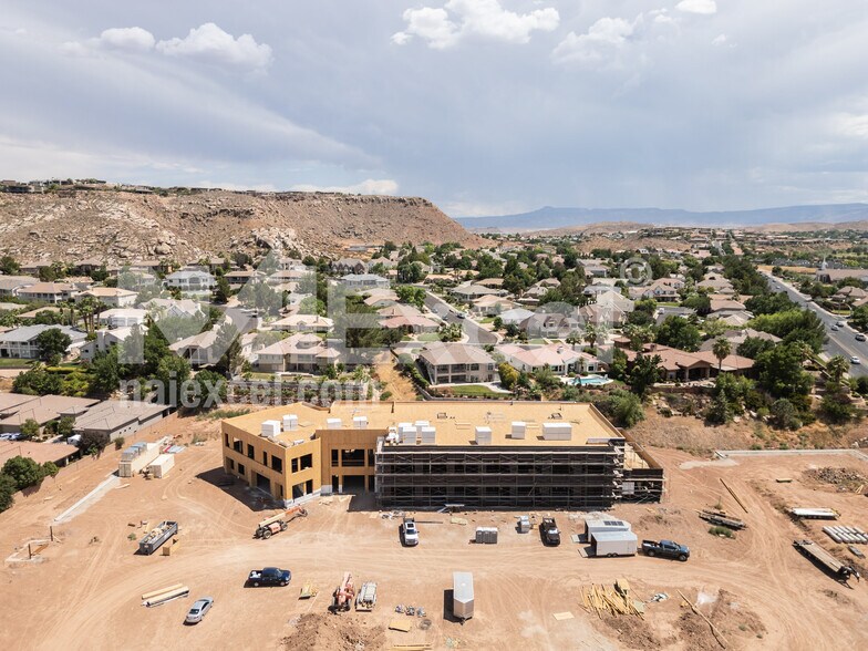 More Photos Of 1575 River Rd, St George Coworking Space