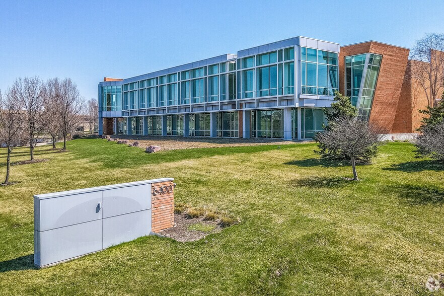 More Photos Of 6400 Westown Pky, West Des Moines Office For Lease
