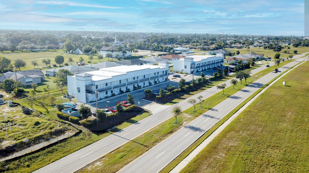 Primary Photo Of 907 Skyline Blvd, Cape Coral Apartments For Sale