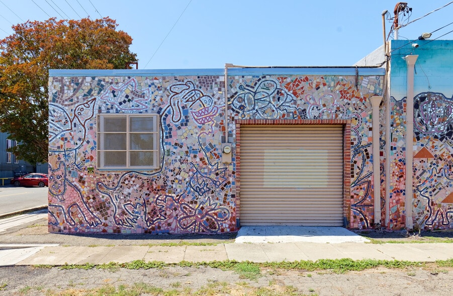 More Photos Of 2986 Chapman St, Oakland Warehouse For Lease
