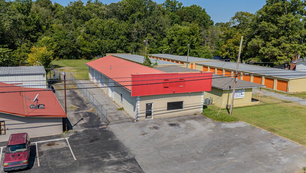 More Photos Of 3723 Martha Berry Hwy NW, Rome Service For Sale