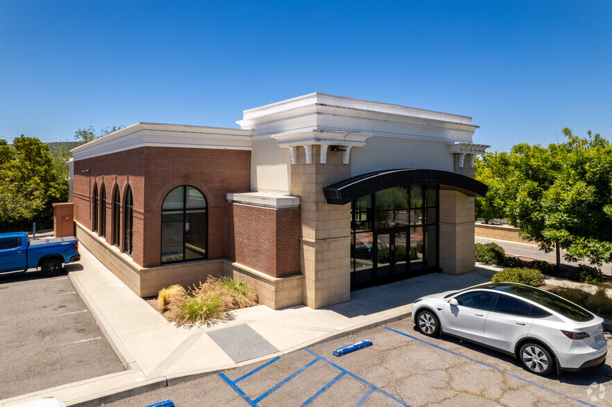 Primary Photo Of 1705 San Elijo Rd, San Marcos Bank For Lease