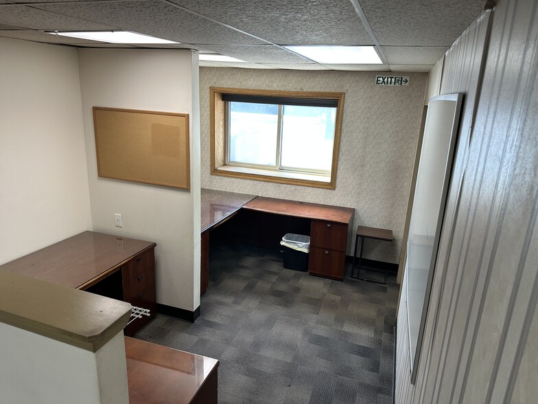 More Photos Of 8271 Brock Bridge Rd, Laurel Warehouse For Sale