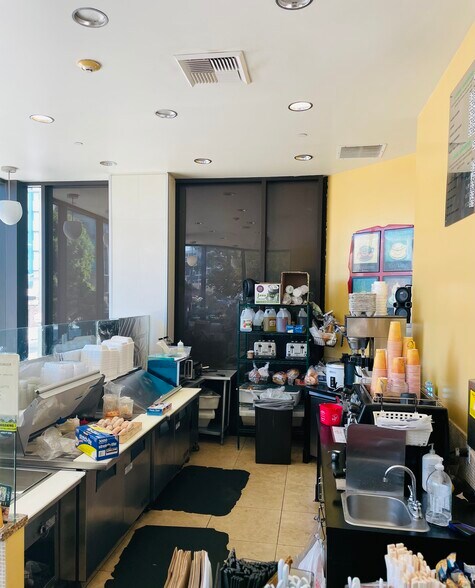 More Photos Of 6420 Wilshire Blvd, Los Angeles Office For Lease