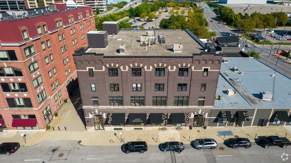 More Photos Of 130-136 E Chestnut St, Columbus Office For Lease