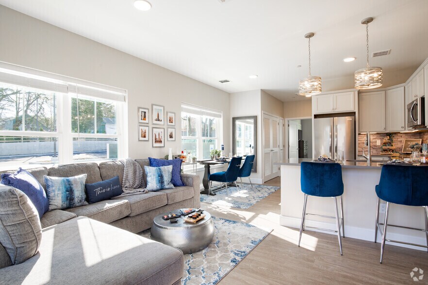 More Photos Of 1080 New York Ave, Huntington Station Apartments For Sale