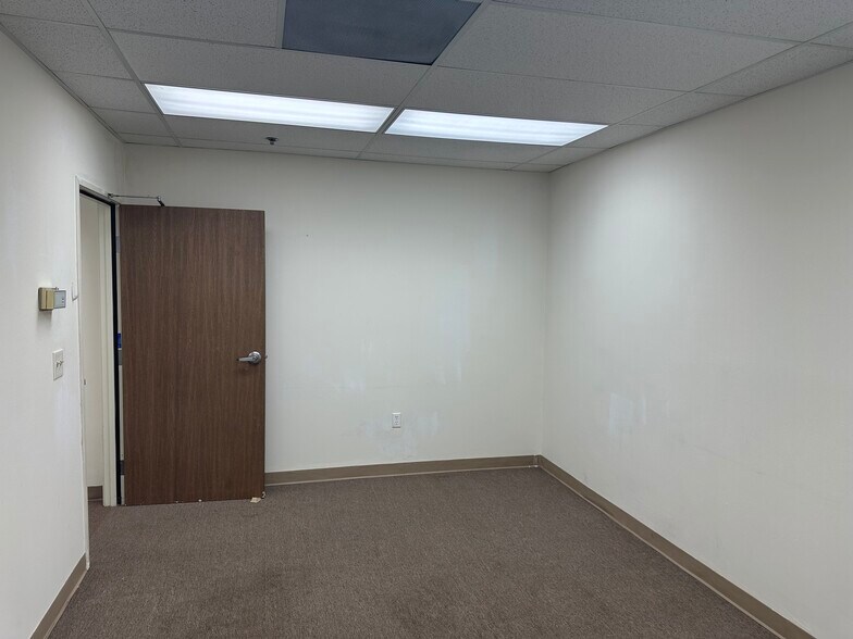 More Photos Of 12335 Denholm Dr, El Monte Warehouse For Lease